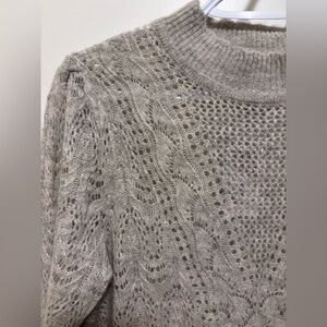 RW&Co Lacy lightweight Sweater size M beige